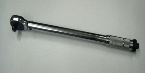 photo of a meal torque wrench